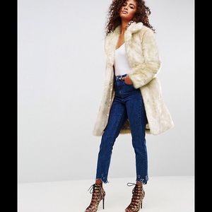 🆕 XOXO Textured Faux Fur Coat w/Belt Ivory